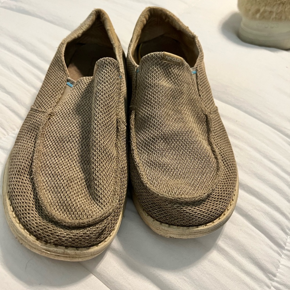 Hey dudes men’s Casual Tan Slip-On Shoes size 10
